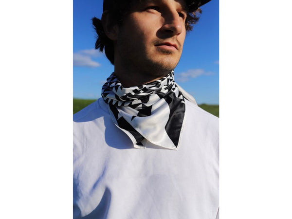 Partisan als Halstuch