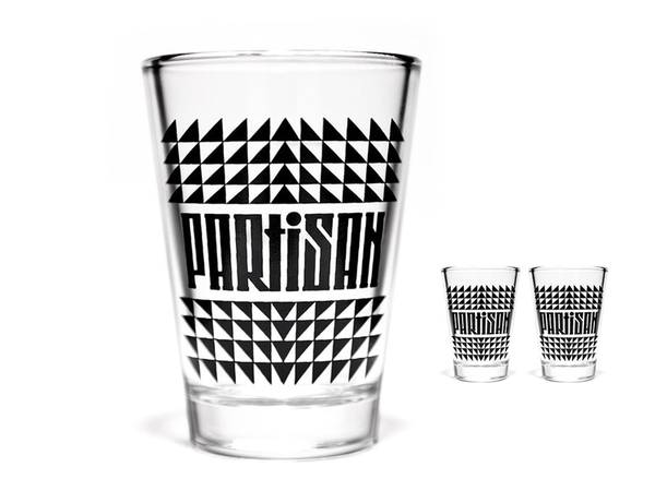 Spülmaschinenfeste Schnapsgläser von Partisan Vodka