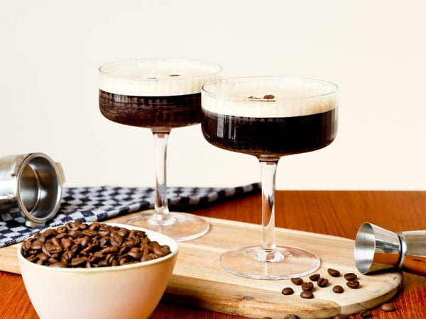 Espresso Martini mit Hafer Vodka und Jönne Espresso
