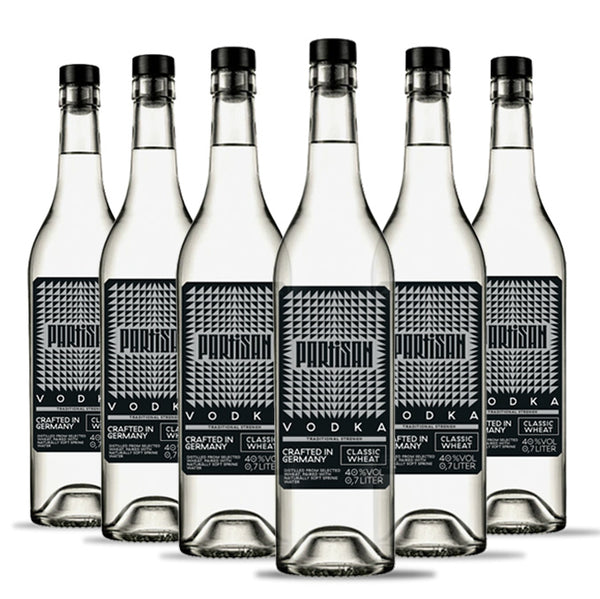 PARTISAN GREEN ° ORGANIC VODKA ° 0.7L ° 40% VOL