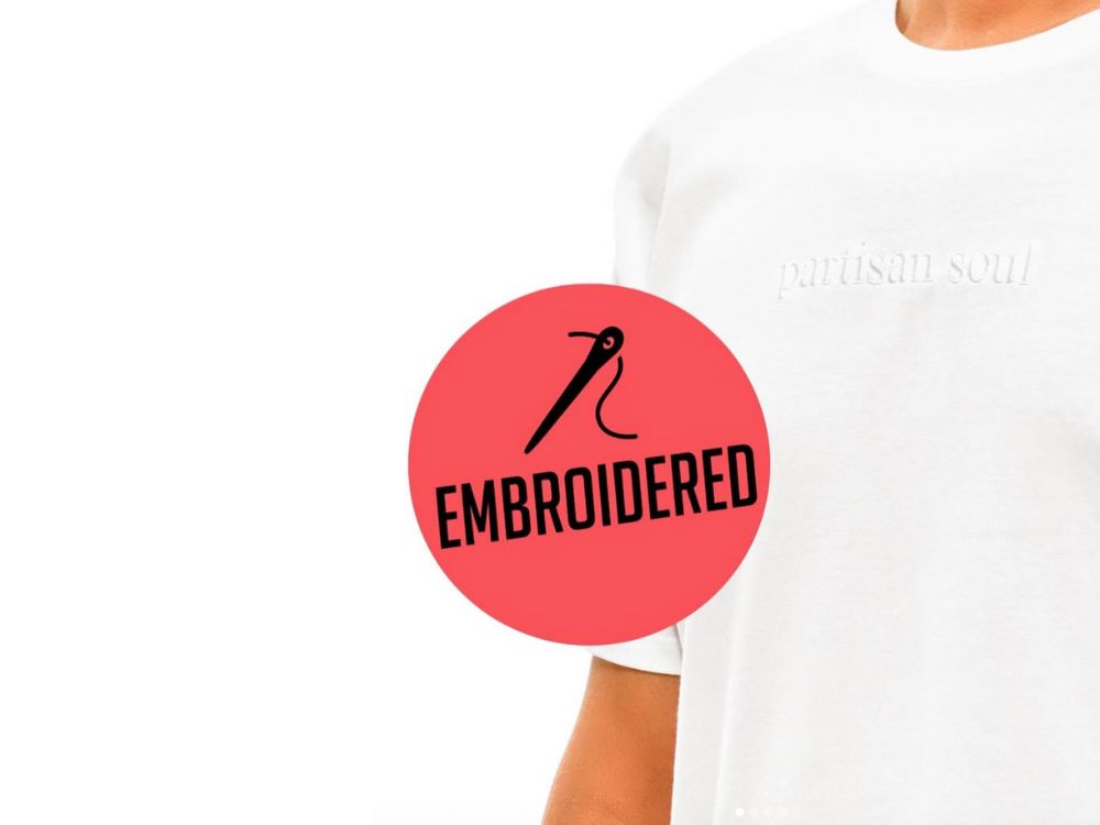 Partisan Vodka Merch Shirt mit Stick